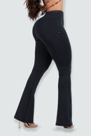 Calça Feminina Flare Modeladora Preta Montaria - REF7526
